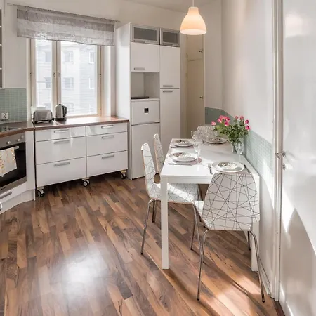 Kotimaailma - Hakaniemenkatu 5 *